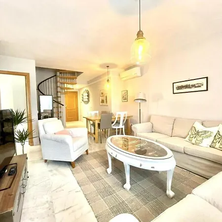 Calu Homes Duplex Cerca Playa De Huelin Malaga Exterior photo